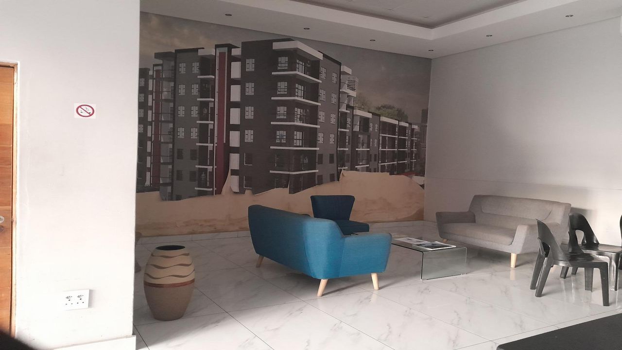 Photo 16 of 18