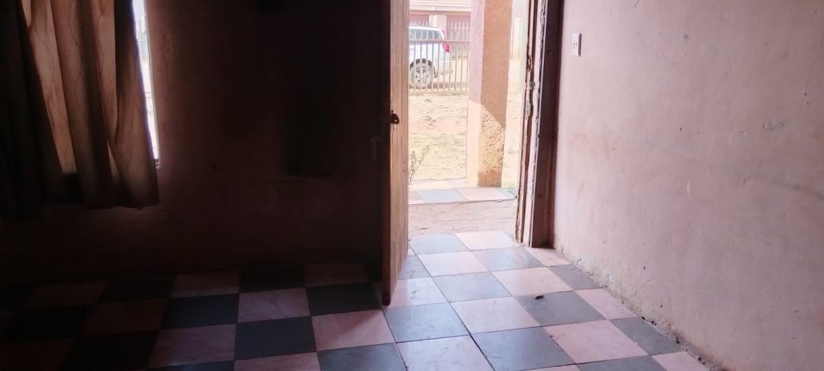 Photo of 2 Bedroom house for sale in Meyerton Park