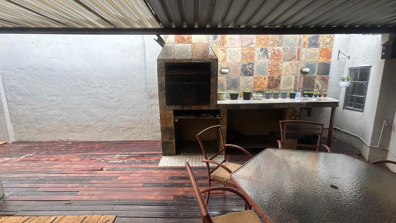 Photo 18 of 20