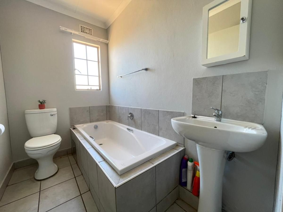 Photo of 3 Bedroom house for sale in Sky City, Alberton
