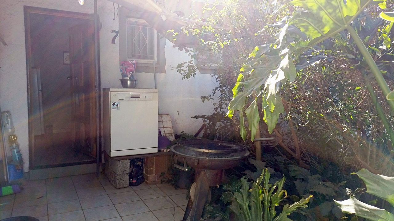 Photo 15 of 15