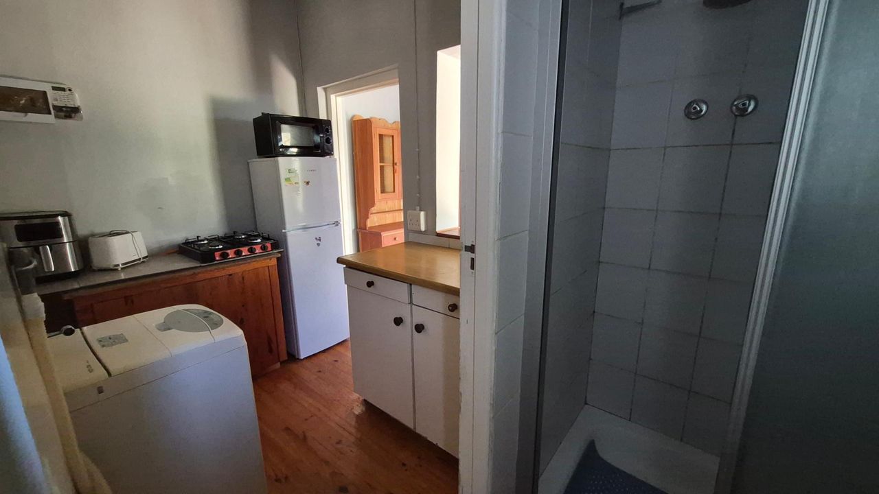 Photo of Bachelor to rent in West Bank, Oudtshoorn