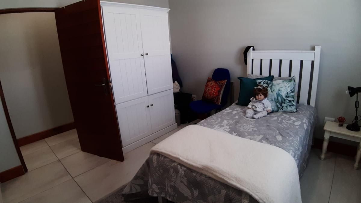 Photo 29 of 40