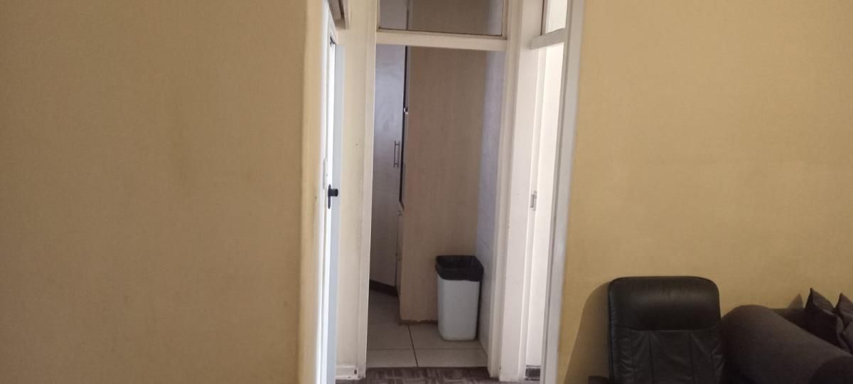 Photo 7 of 27