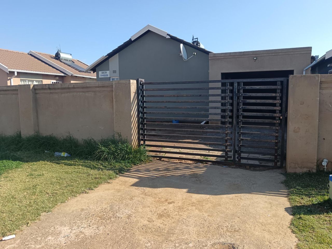 Photo 4 of 17