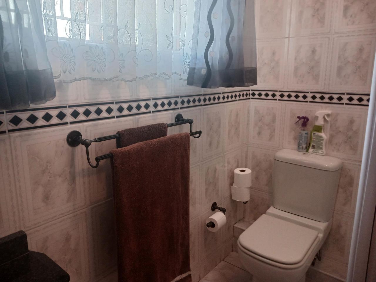 Photo 16 of 18