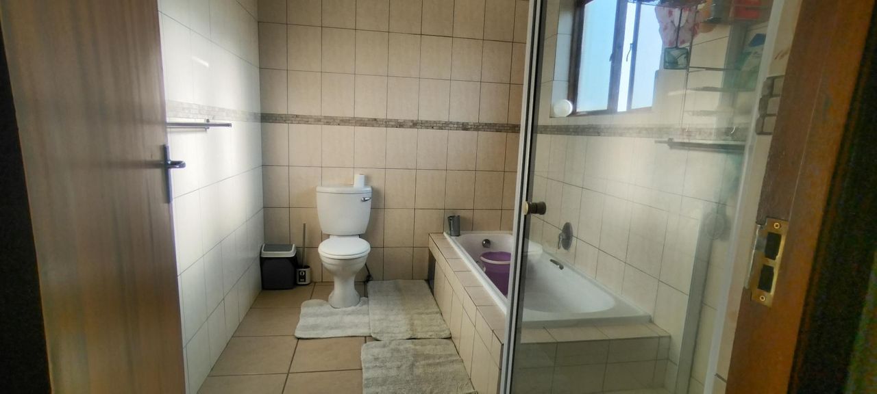 Photo 20 of 26