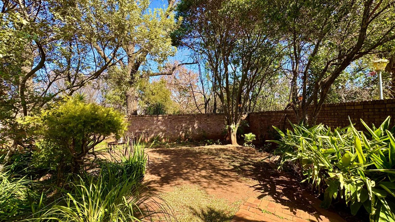 Photo of 4 Bedroom house for sale in Die Hoewes, Centurion