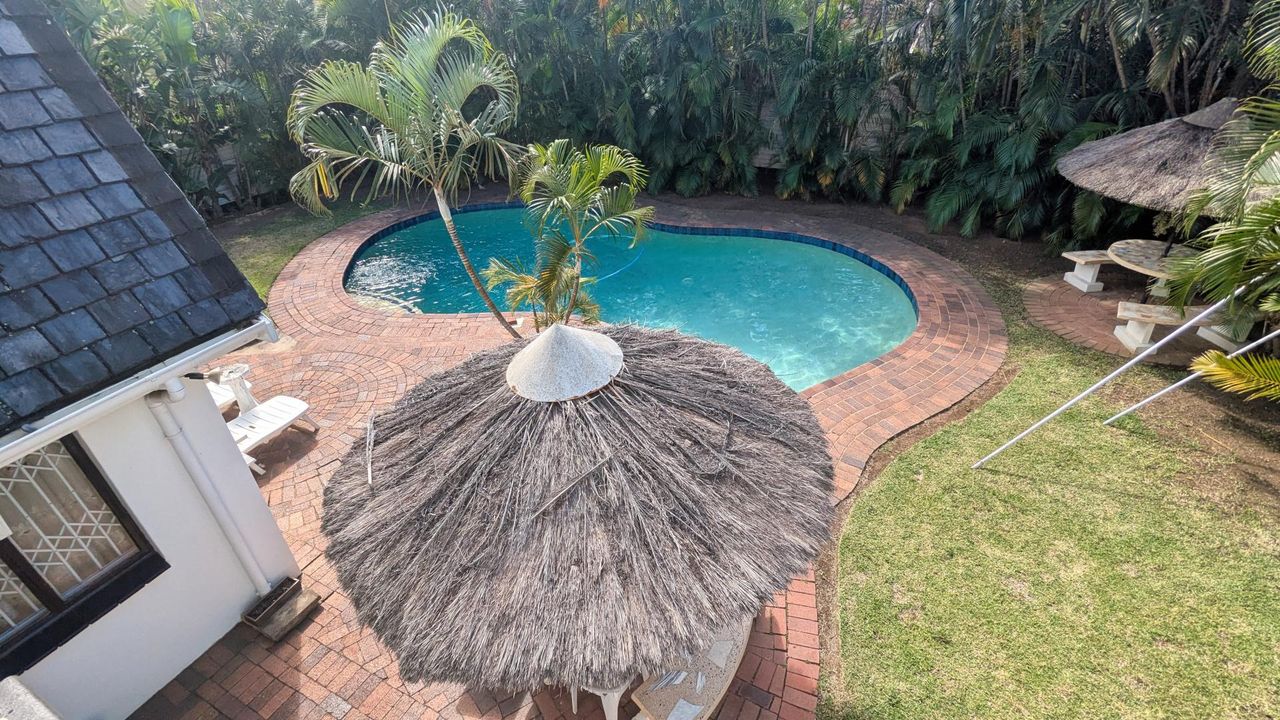 Photo 16 of 19