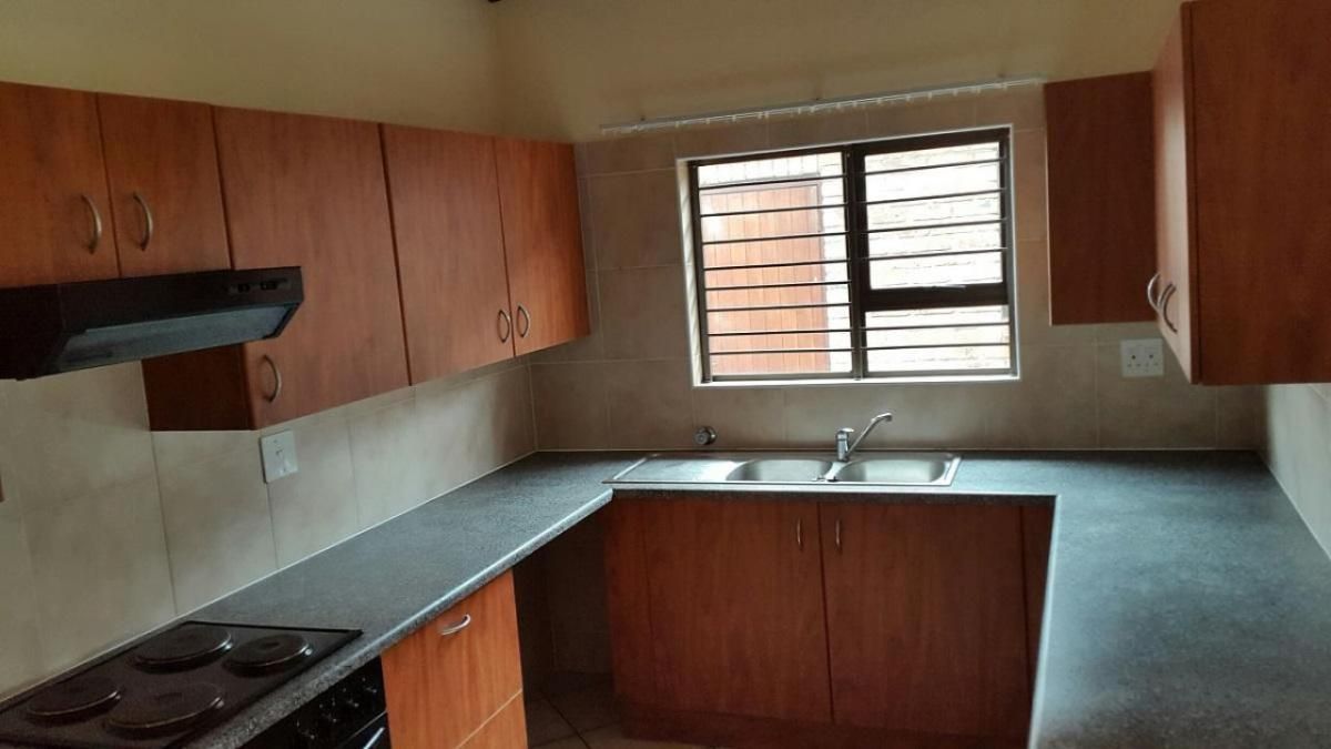 Photo of 2 Bedroom apartment to rent in North Riding, Randburg