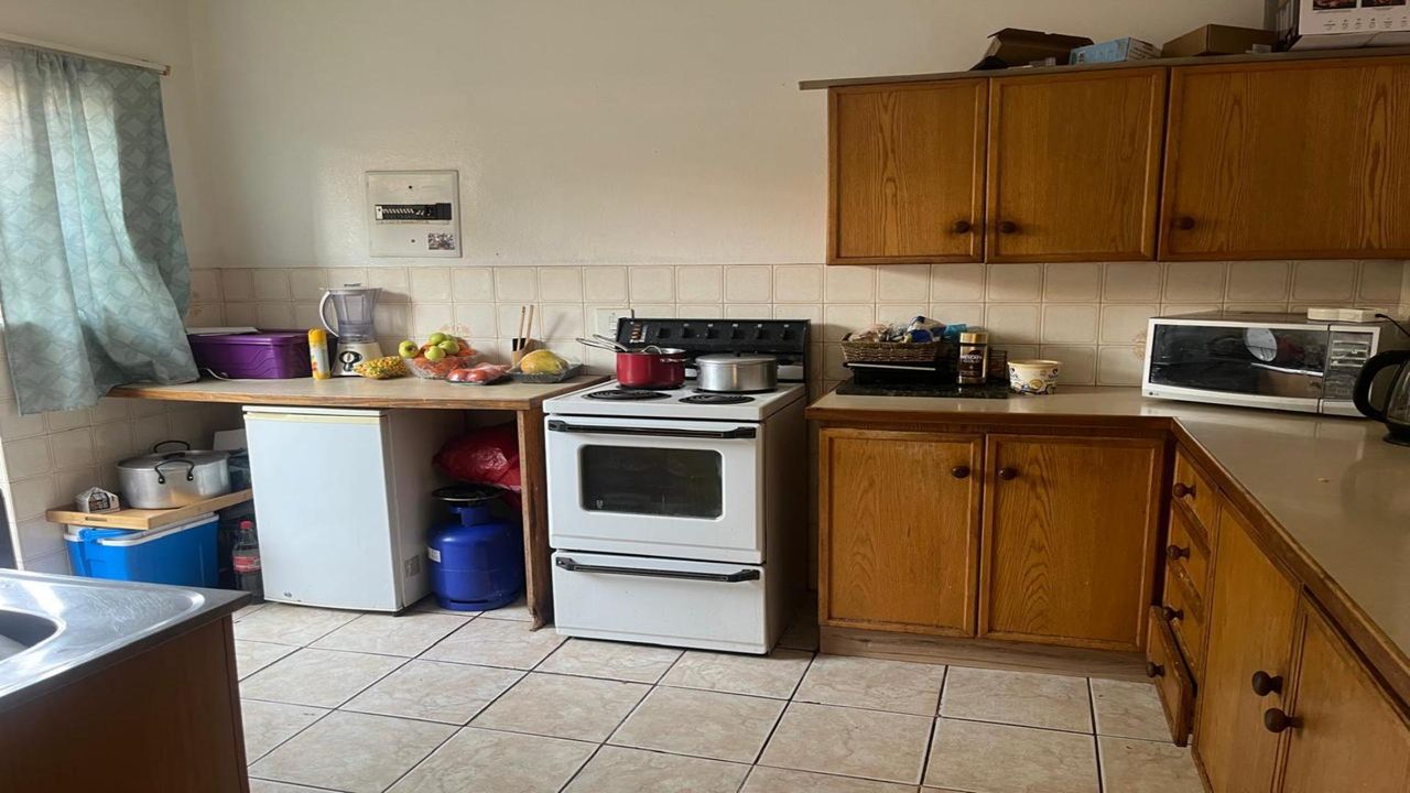 Photo 5 of 12