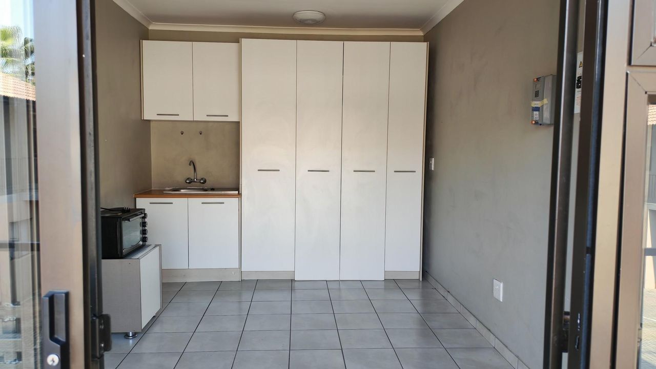 Photo 6 of 12