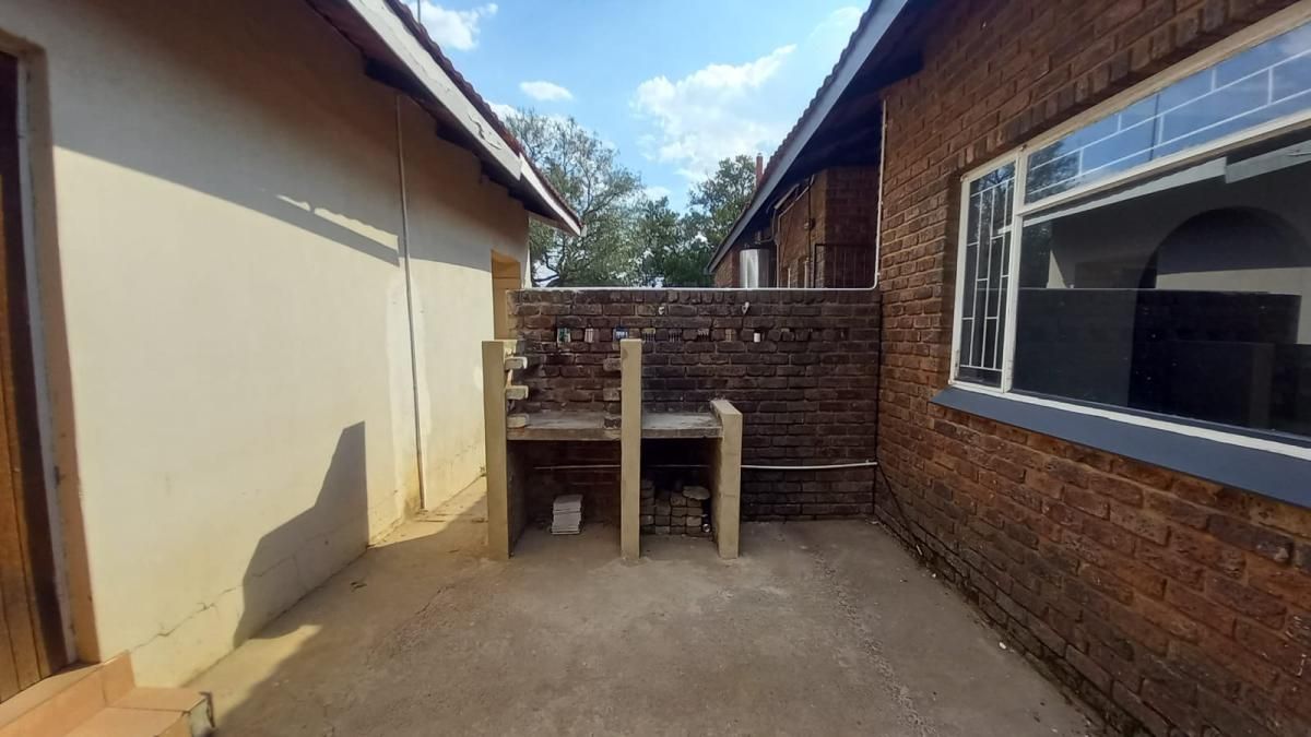 Photo 6 of 12