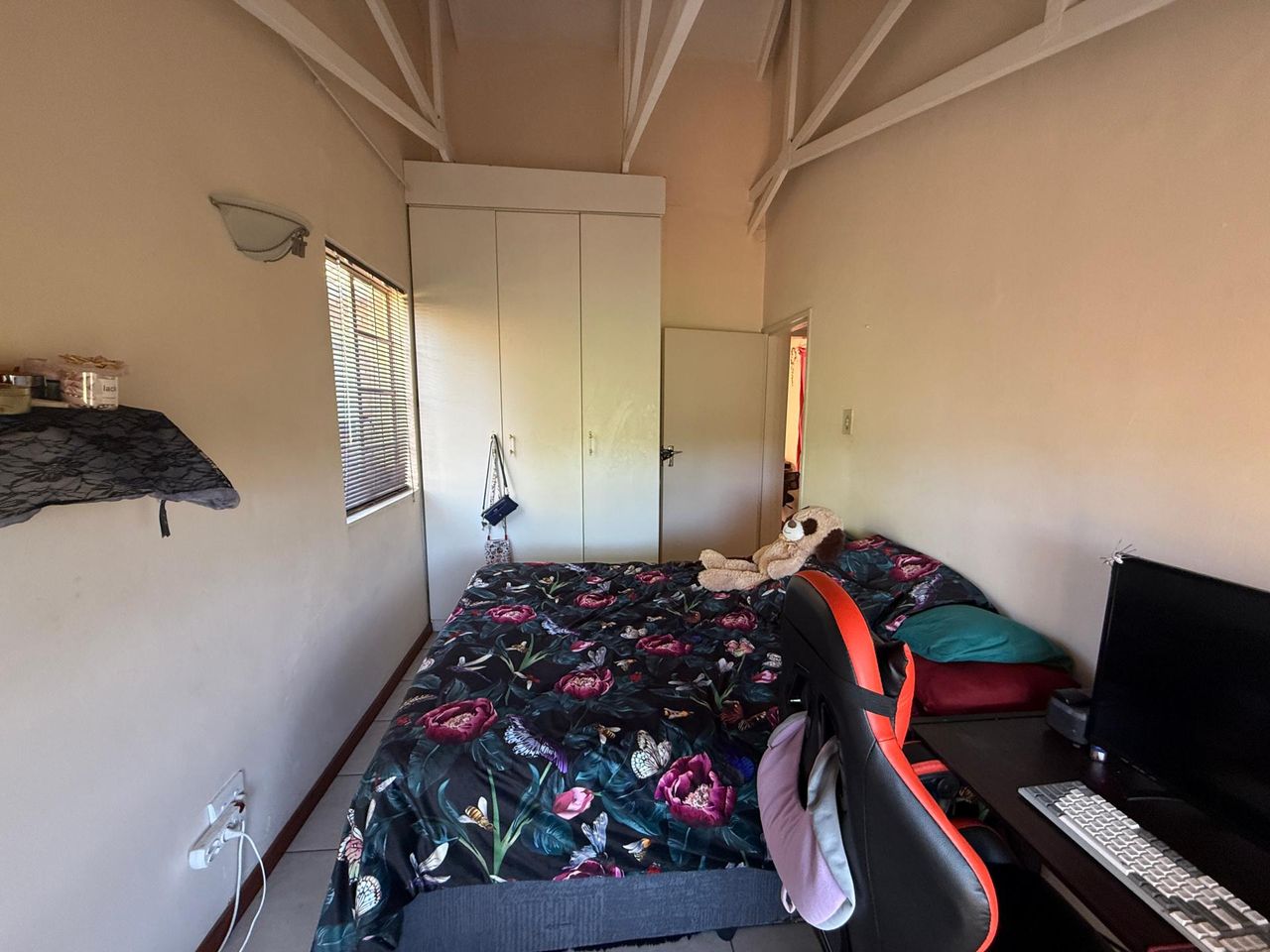 Photo 19 of 23