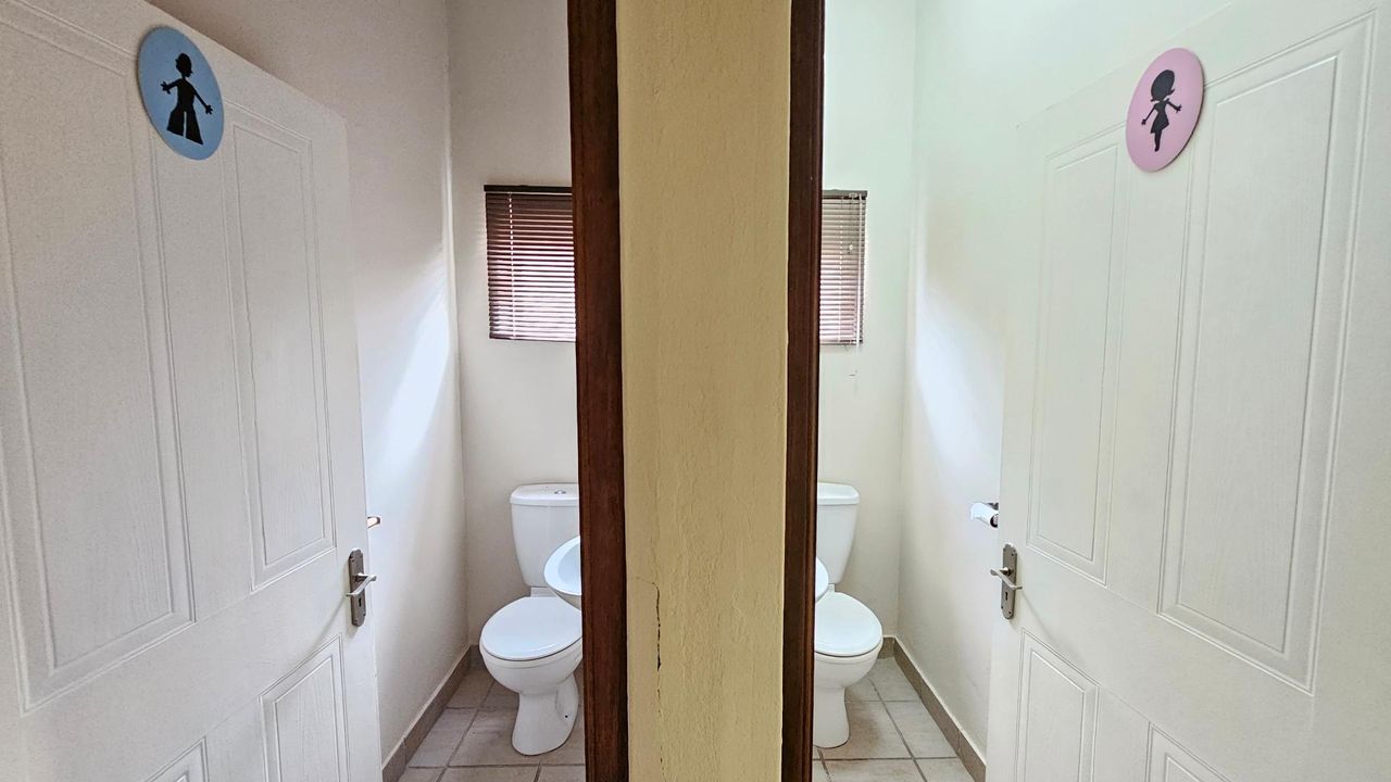 Photo 11 of 22
