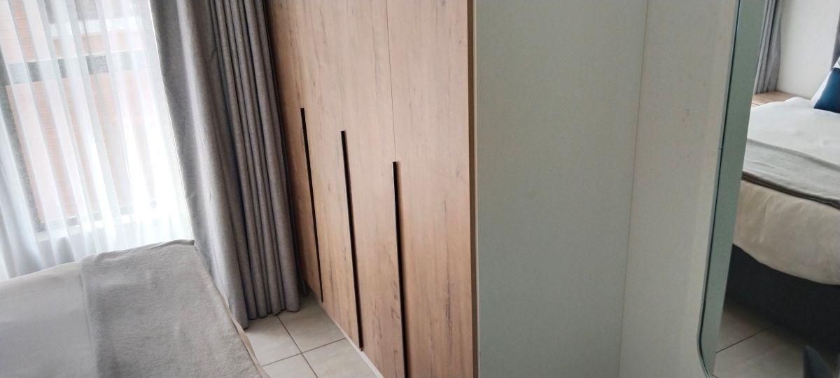 Photo 18 of 26