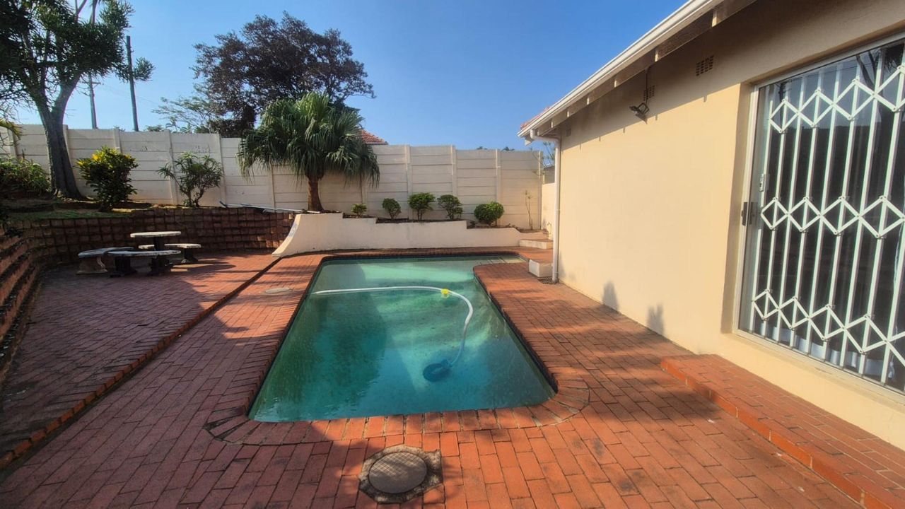 Photo of 4 Bedroom house for sale in Bluff, Durban