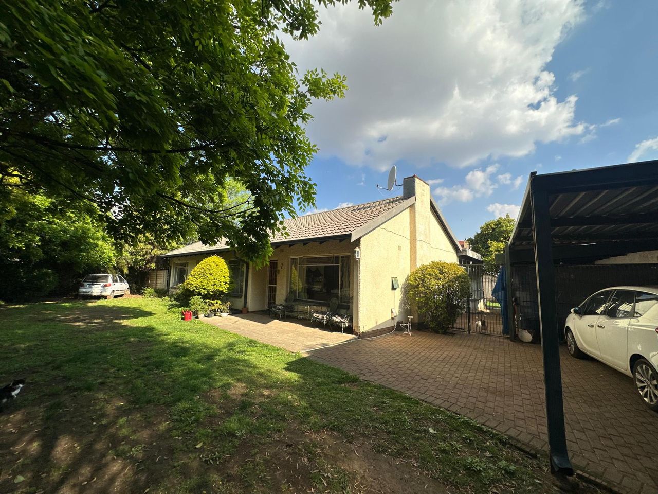 Photo 2 of 29