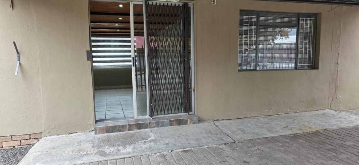 Photo of 1 Bedroom flat to rent in Secunda