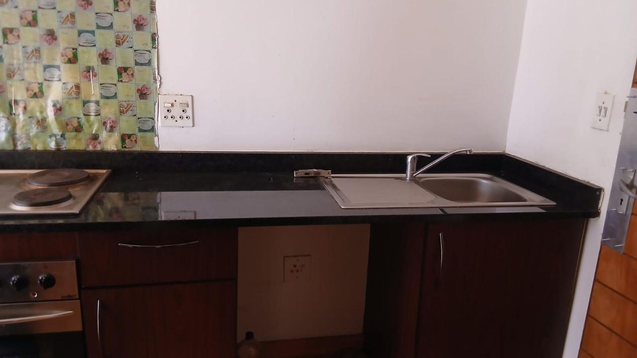 Photo 6 of 25