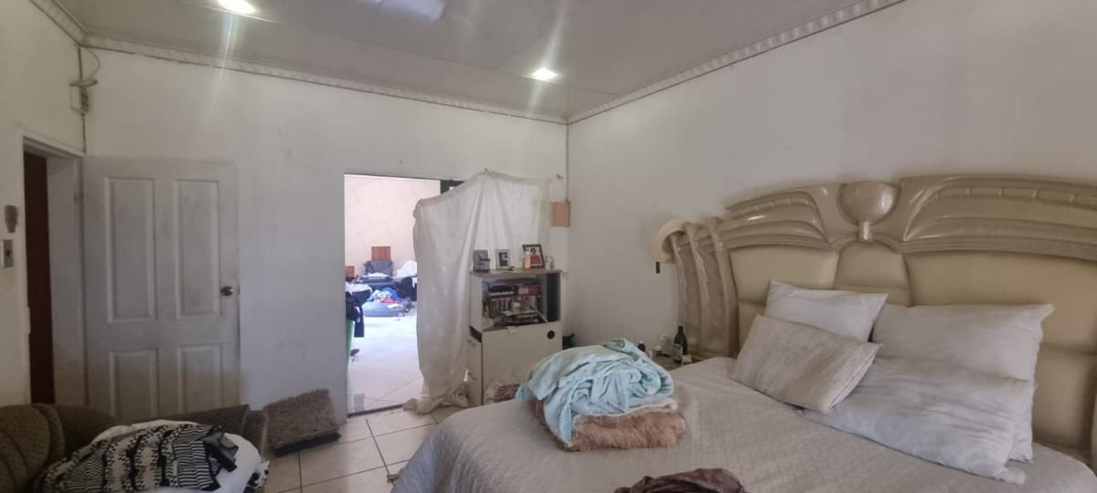 Photo 13 of 21