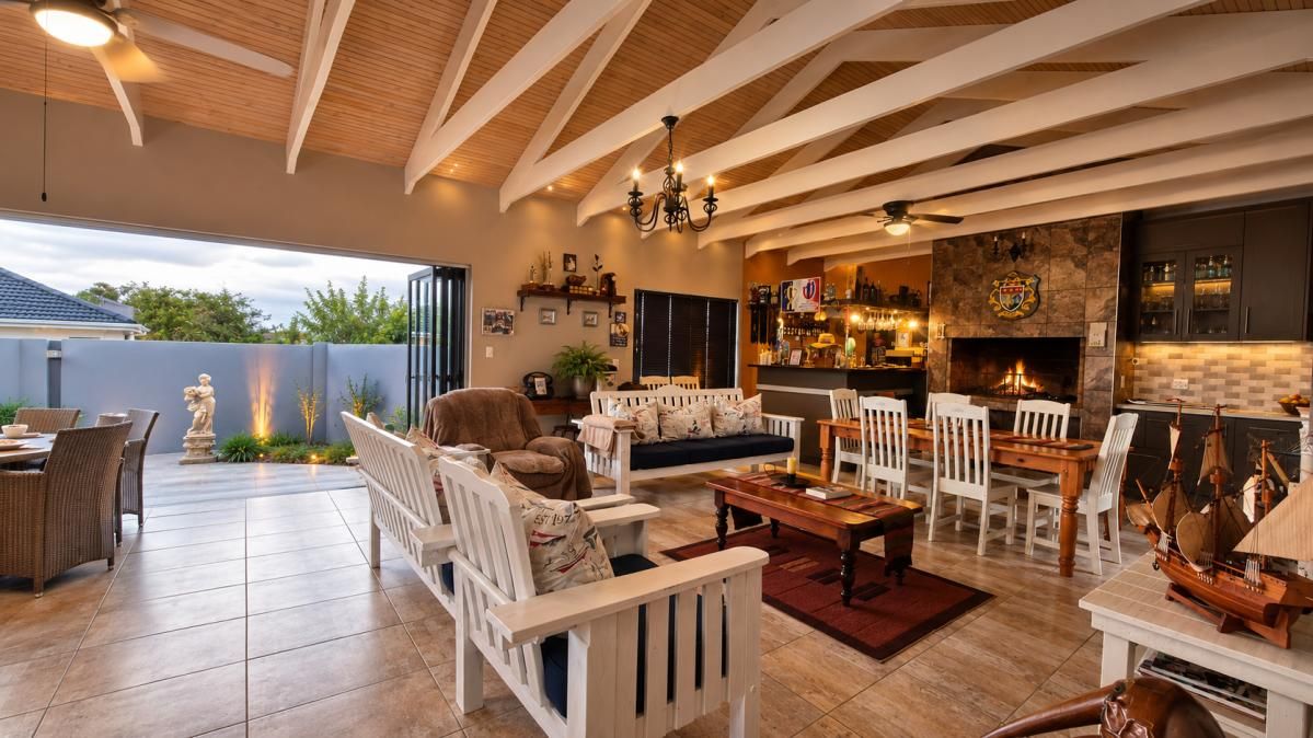 Photo of 4 Bedroom house for sale in Country Club, Langebaan