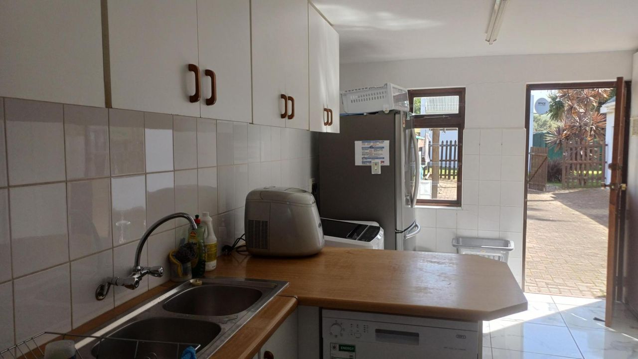 Photo 18 of 55