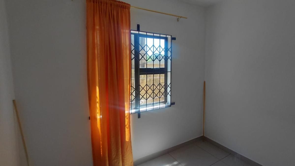 Photo 8 of 12