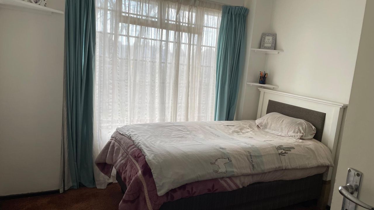 Photo 10 of 20