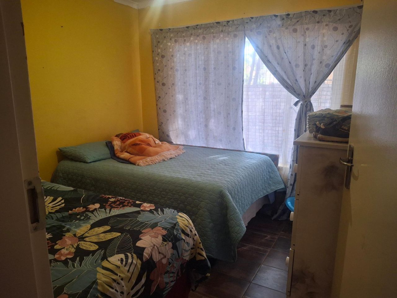 Photo 22 of 37