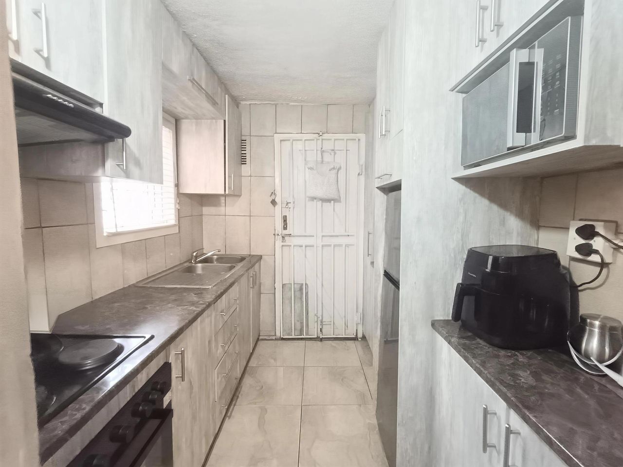 Photo 9 of 12