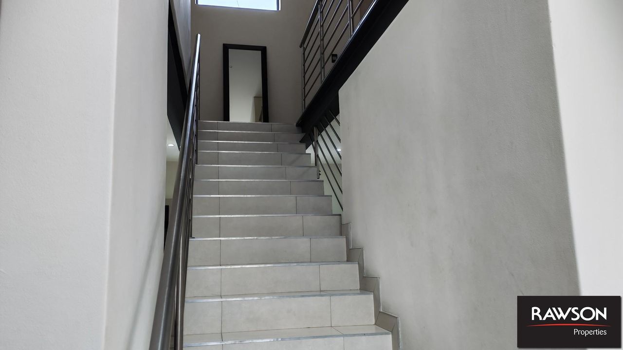 Photo 10 of 22