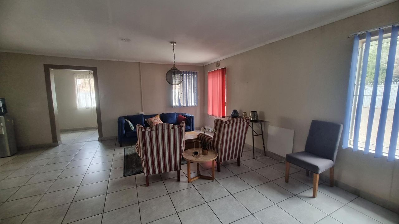 Photo 19 of 35