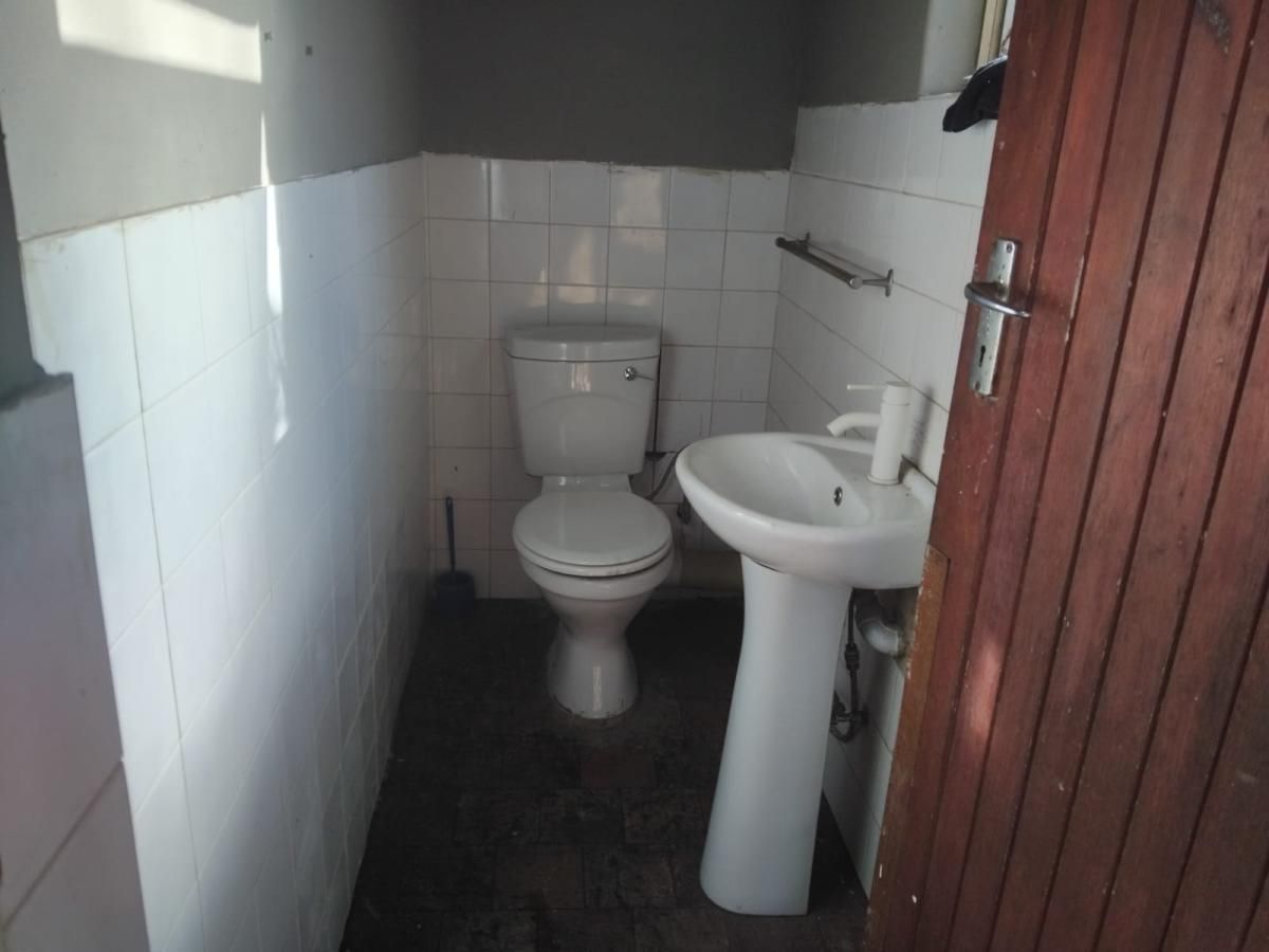 Photo 15 of 22