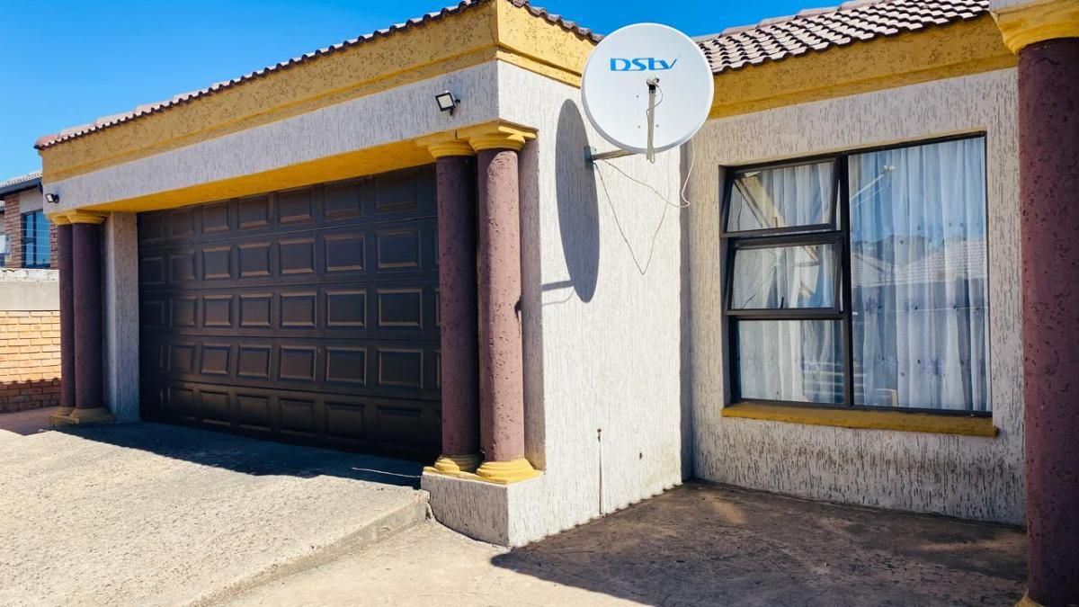 Photo of 3 Bedroom house for sale in Duvha Park, Witbank