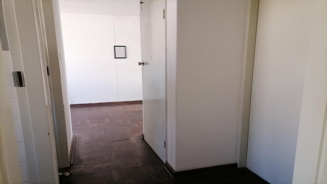 Photo 11 of 32