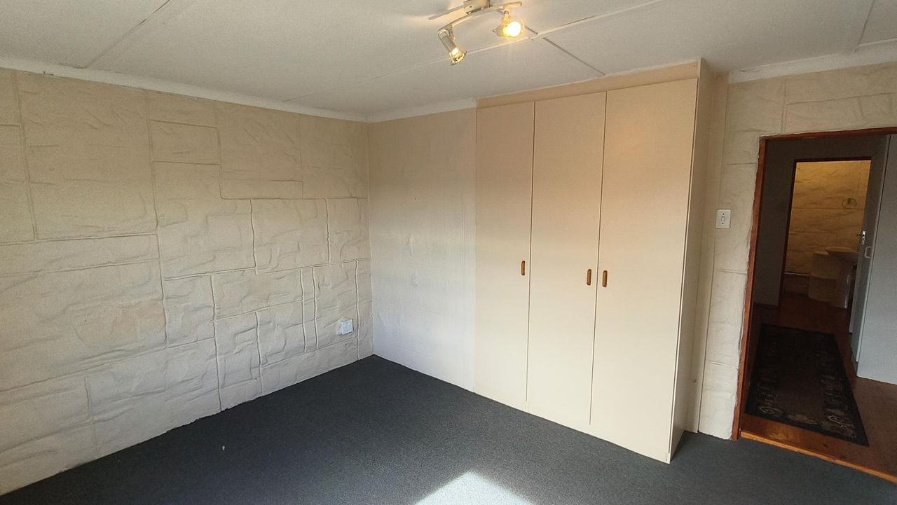 Photo 20 of 49