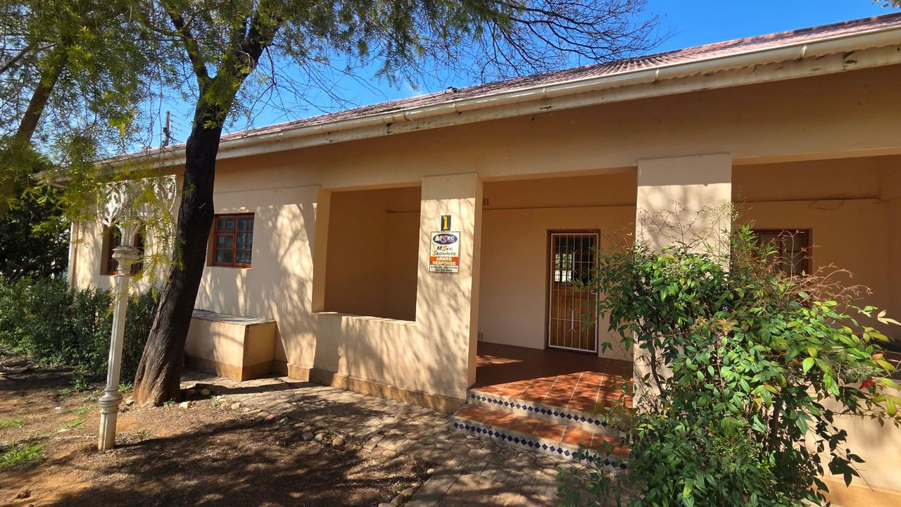 Photo of 3 Bedroom house to rent in West Bank, Oudtshoorn