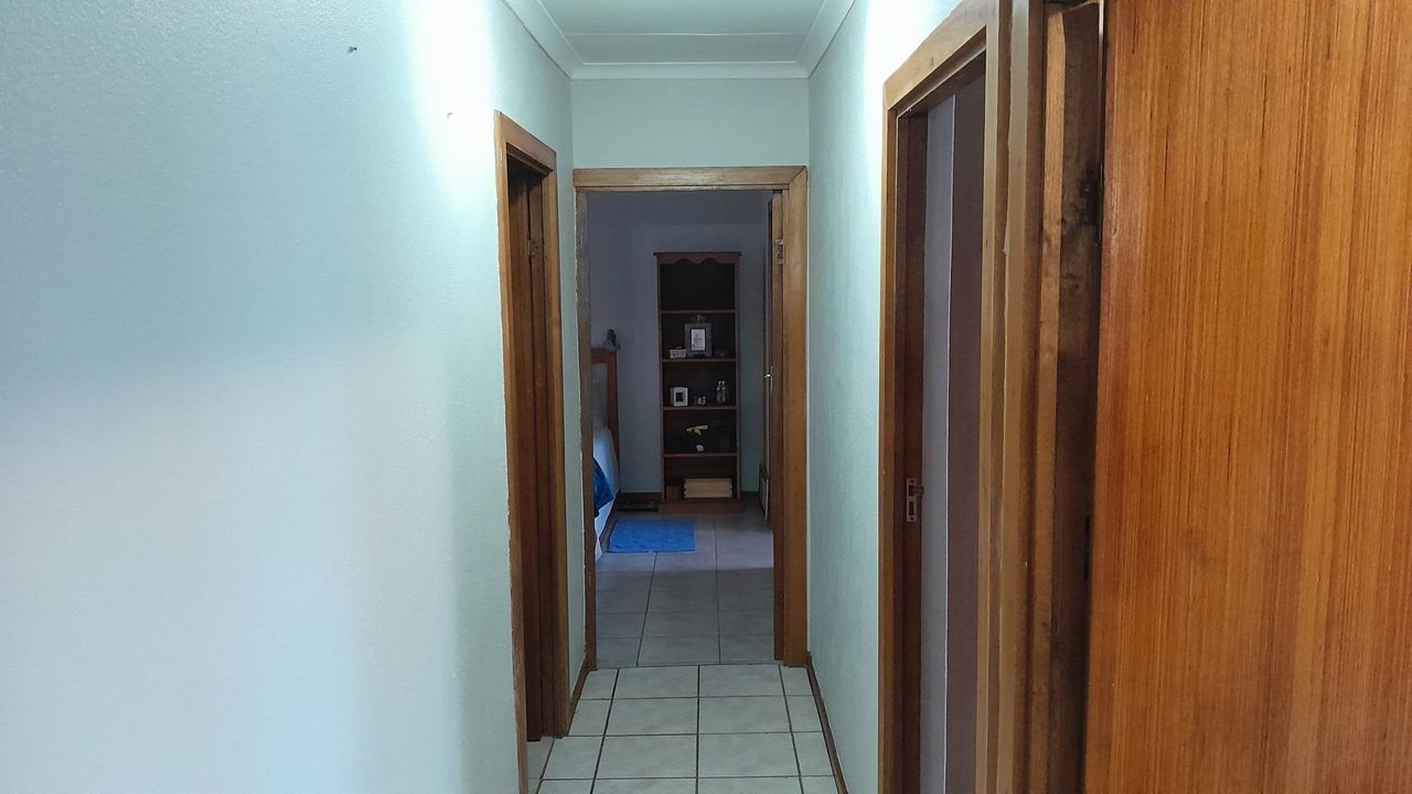 Photo 24 of 50