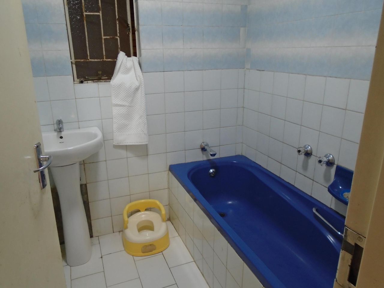 Photo 5 of 24