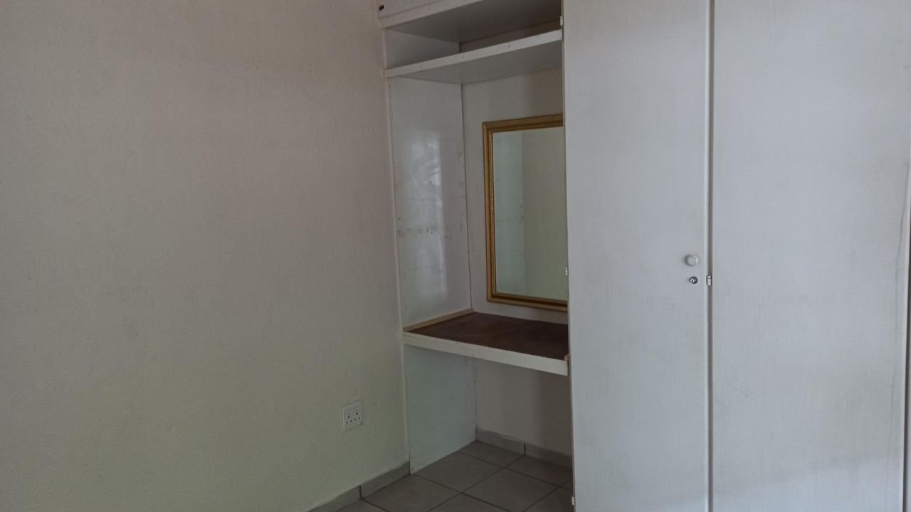 Photo 19 of 23
