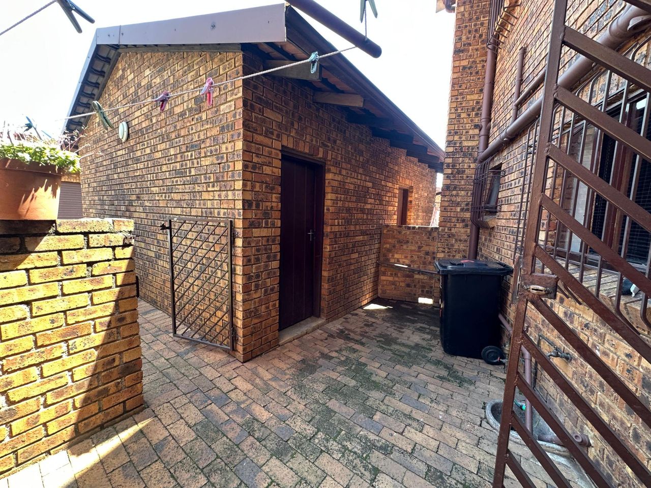 Photo 1 of 21