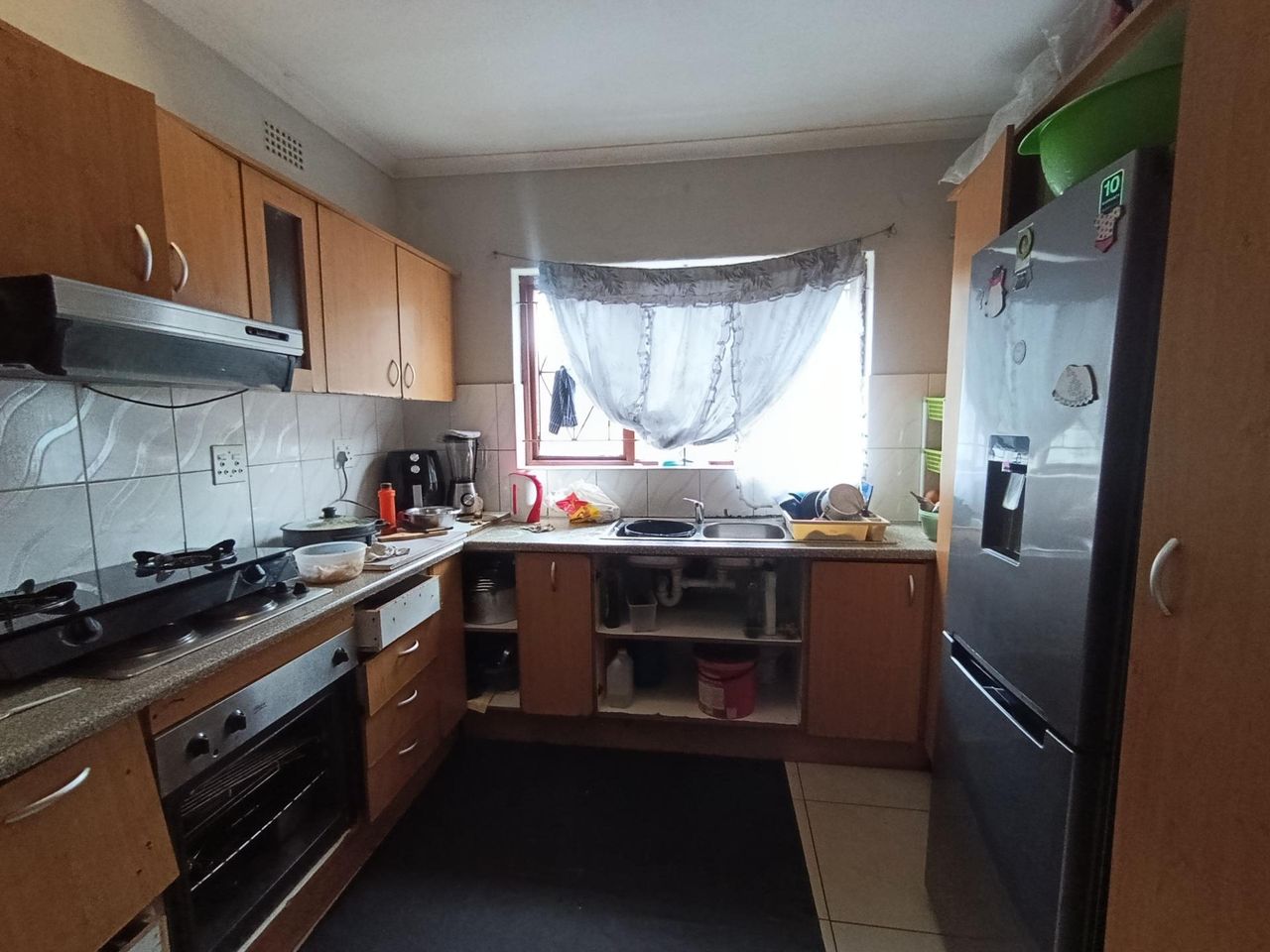 Photo 14 of 20