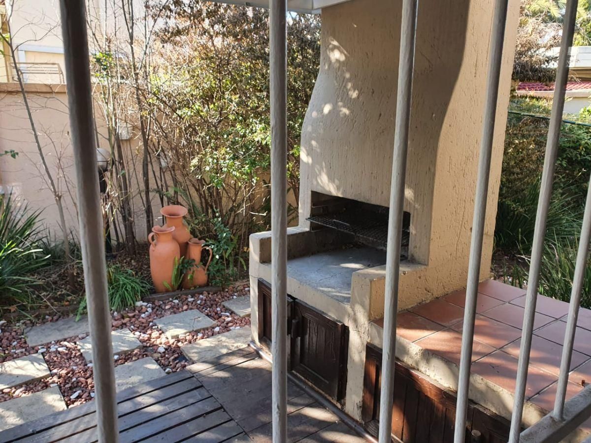 Photo of 2 Bedroom townhouse - freehold to rent in Secunda