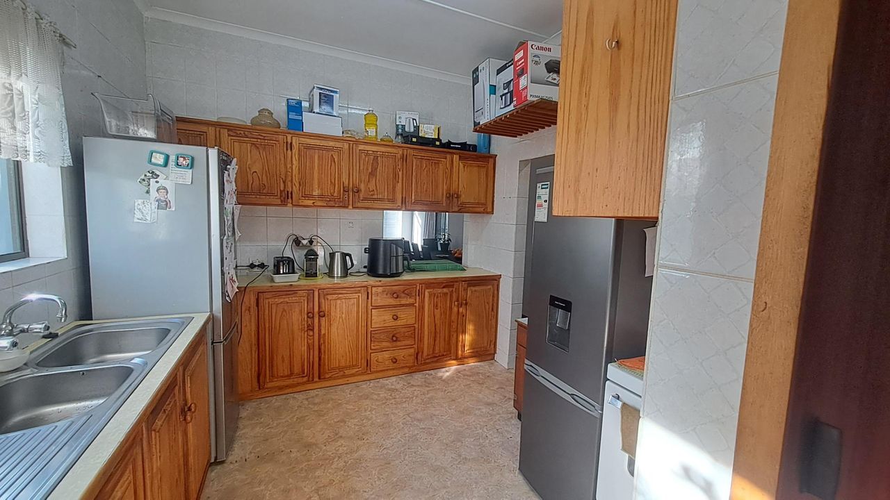 Photo 6 of 22