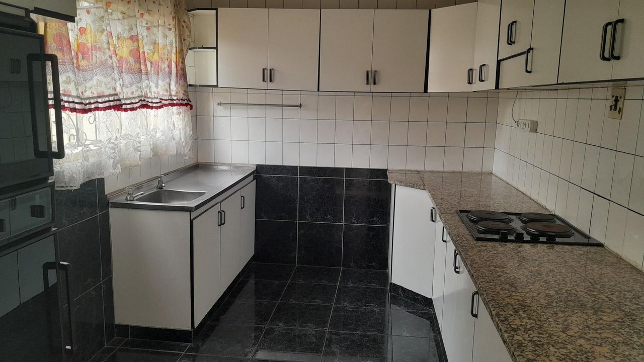 Photo 2 of 19