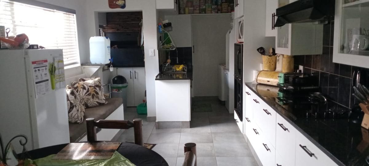 Photo 6 of 23