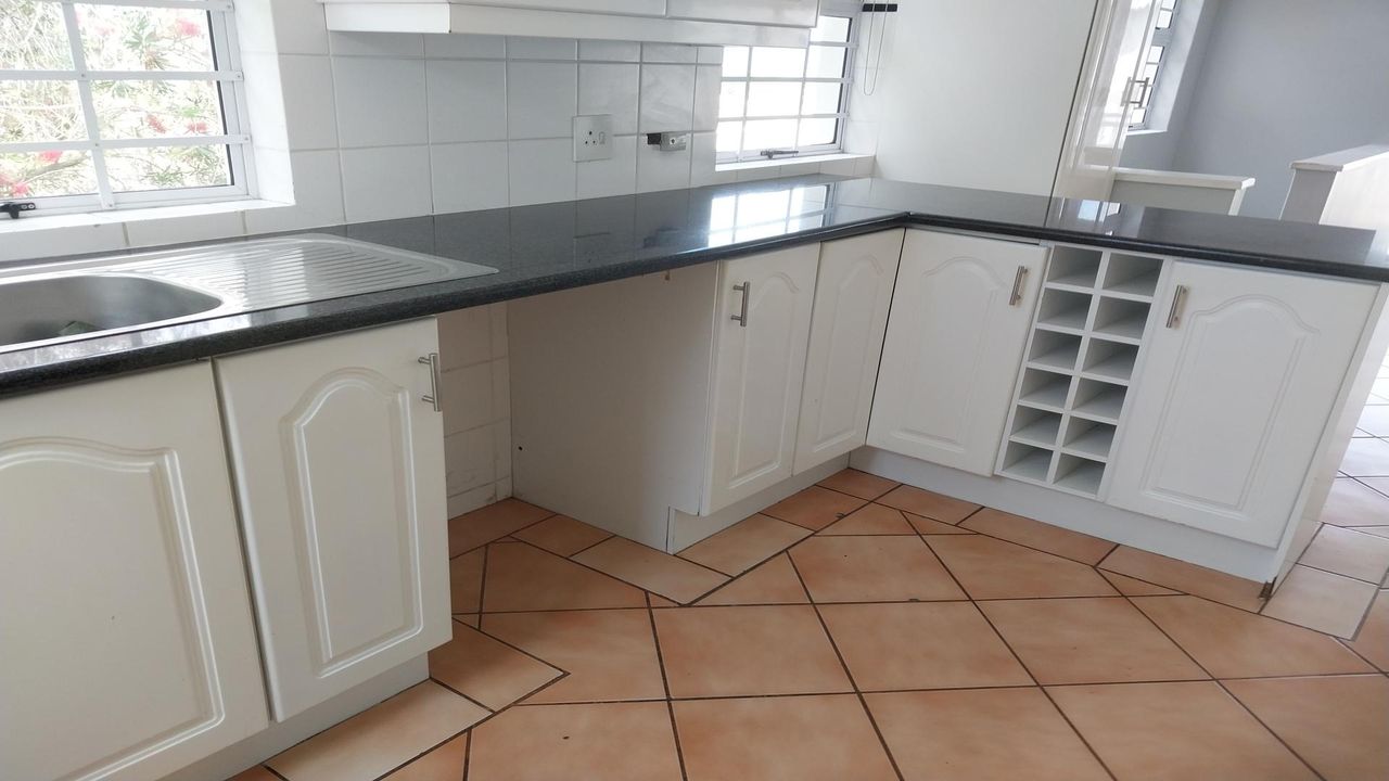 Photo 6 of 23