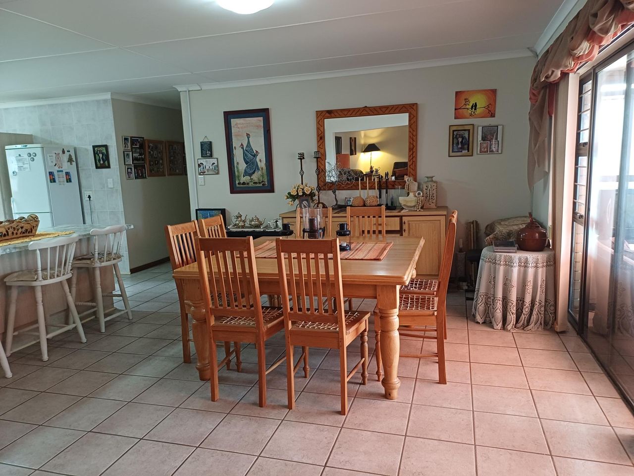 Photo 19 of 40