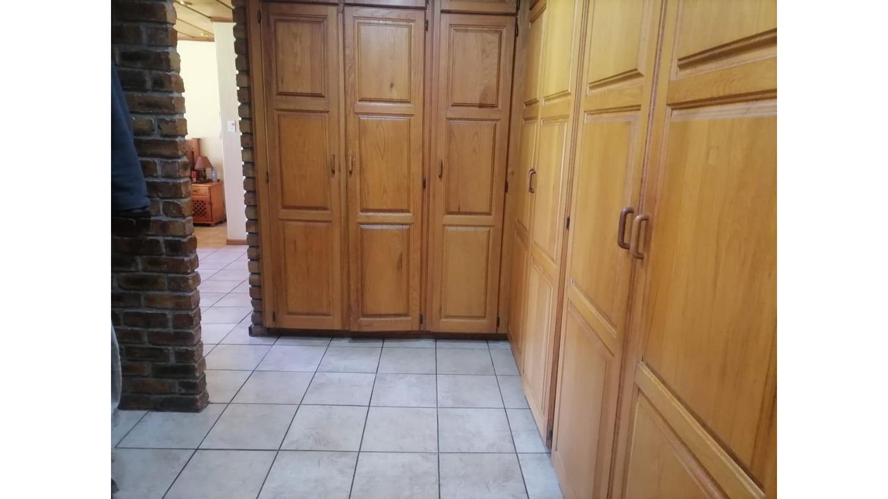 Photo 20 of 40